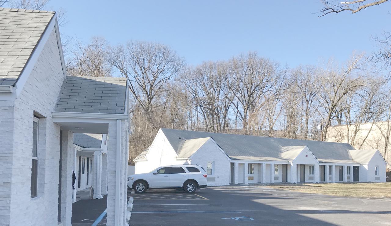 Ramsey Inn & Suites Exterior photo